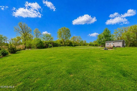 Tiny photo for 20515 County Road 15, Bluffton, OH 45817 (MLS # 10013354)