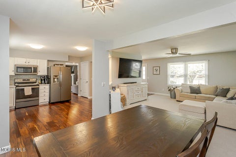 Tiny photo for 420 Sycamore Lane, Waterville, OH 43566 (MLS # 10012538)