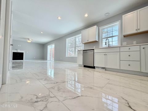 Tiny photo for 3945 Imperial Boulevard, Toledo, OH 43623 (MLS # 10004112)