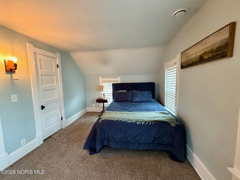 Tiny photo for 128 Frazee Avenue, Bowling Green, OH 43402 (MLS # 10002858)