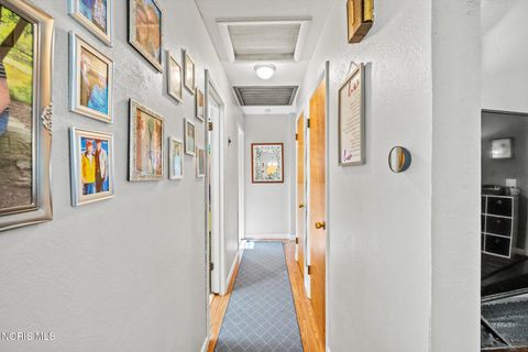 Tiny photo for 1621 Colleen Court, Toledo, OH 43614 (MLS # 10006630)