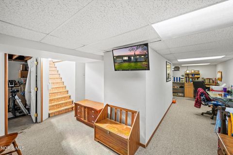 Tiny photo for 1621 Colleen Court, Toledo, OH 43614 (MLS # 10006630)