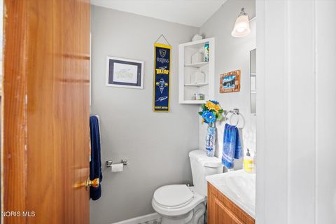 Tiny photo for 1621 Colleen Court, Toledo, OH 43614 (MLS # 10006630)