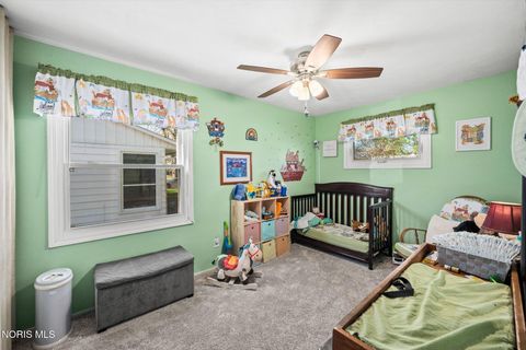 Tiny photo for 1621 Colleen Court, Toledo, OH 43614 (MLS # 10006630)