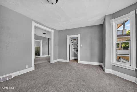 Tiny photo for 842 Lincoln Avenue, Toledo, OH 43607 (MLS # 10009231)
