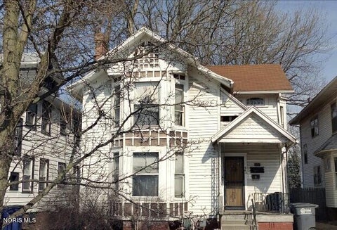 Homes For Sale - 842 Lincoln Avenue<br/> Toledo, OH 43607