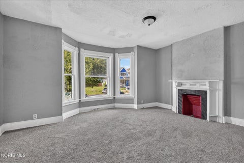 Tiny photo for 842 Lincoln Avenue, Toledo, OH 43607 (MLS # 10009231)