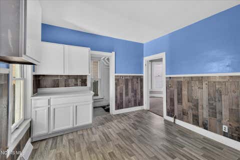 Tiny photo for 842 Lincoln Avenue, Toledo, OH 43607 (MLS # 10009231)