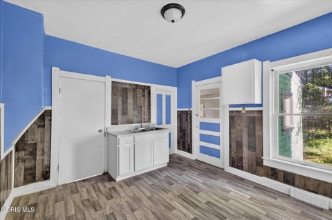 Tiny photo for 842 Lincoln Avenue, Toledo, OH 43607 (MLS # 10009231)