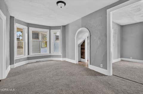 Tiny photo for 842 Lincoln Avenue, Toledo, OH 43607 (MLS # 10009231)
