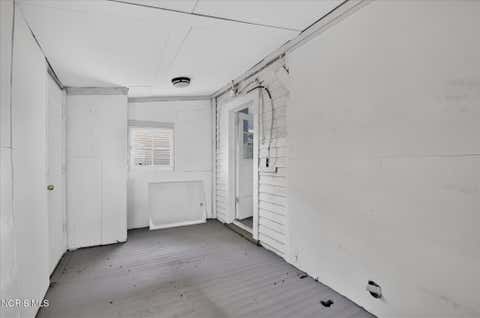 Tiny photo for 842 Lincoln Avenue, Toledo, OH 43607 (MLS # 10009231)