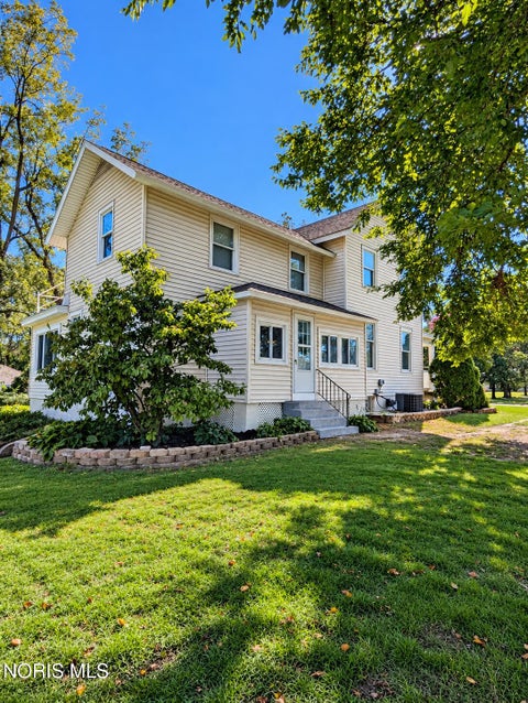 Tiny photo for 2368 Tremainsville Road, Toledo, OH 43613 (MLS # 10014317)