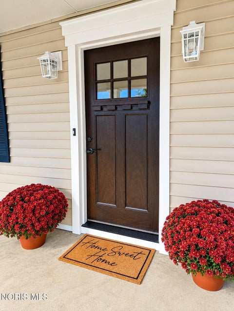 Tiny photo for 2368 Tremainsville Road, Toledo, OH 43613 (MLS # 10014317)