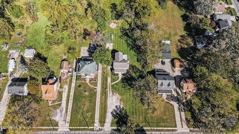 Tiny photo for 2368 Tremainsville Road, Toledo, OH 43613 (MLS # 10014317)
