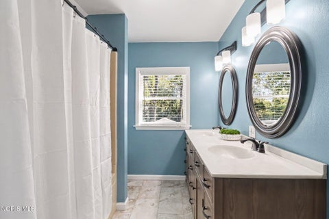 Tiny photo for 2368 Tremainsville Road, Toledo, OH 43613 (MLS # 10014317)