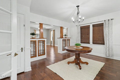 Tiny photo for 2368 Tremainsville Road, Toledo, OH 43613 (MLS # 10014317)