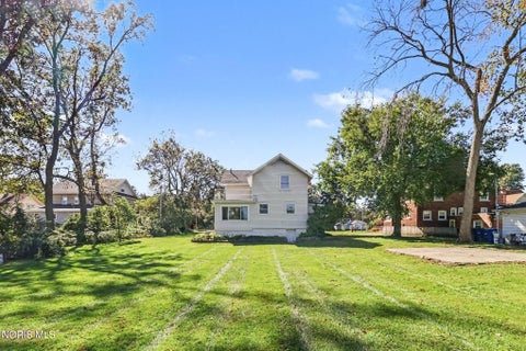 Tiny photo for 2368 Tremainsville Road, Toledo, OH 43613 (MLS # 10014317)