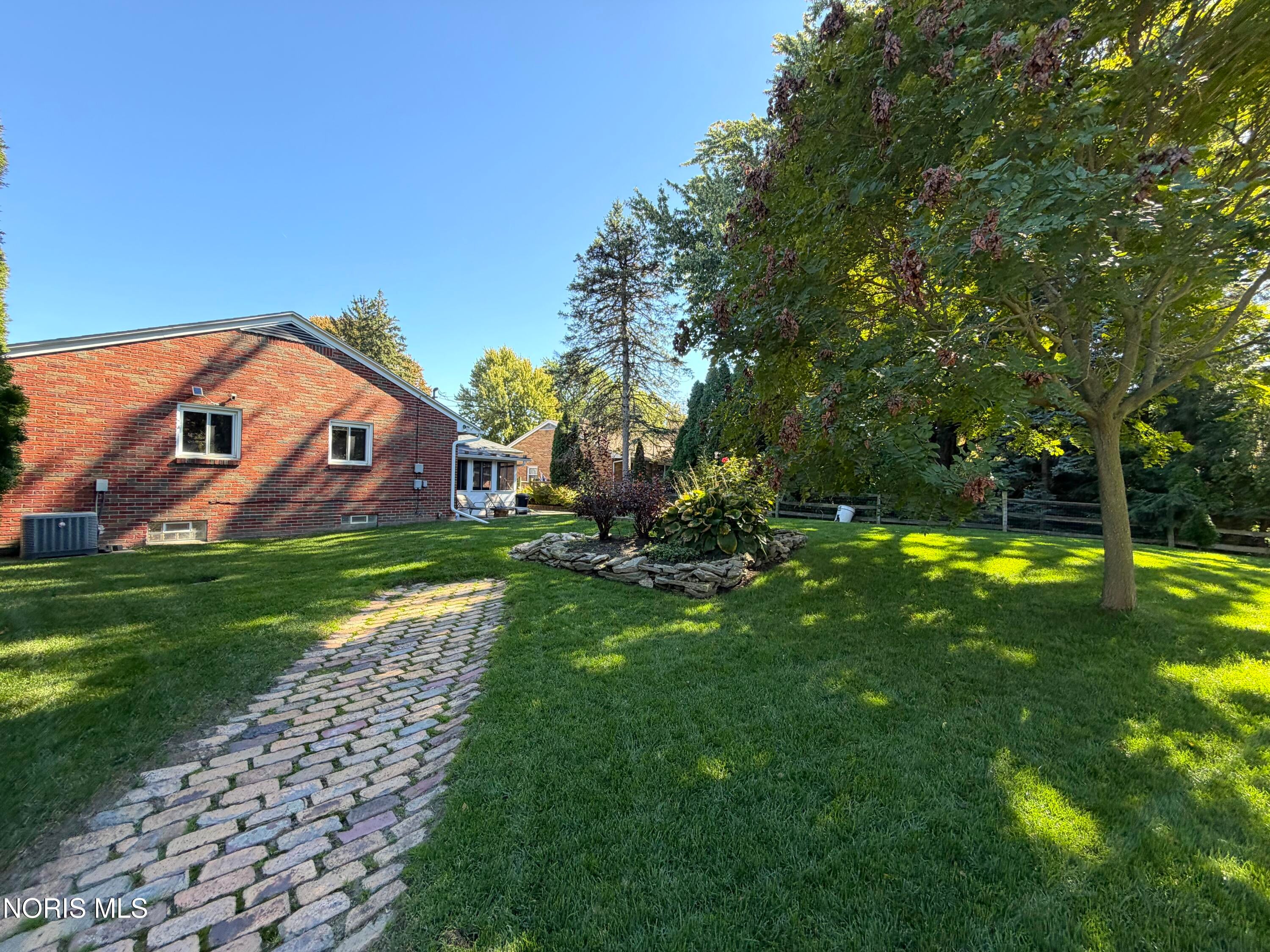 414 Holly Drive
