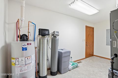 Tiny photo for 909 Township Rd 243, Fostoria, OH 44830 (MLS # 10003267)