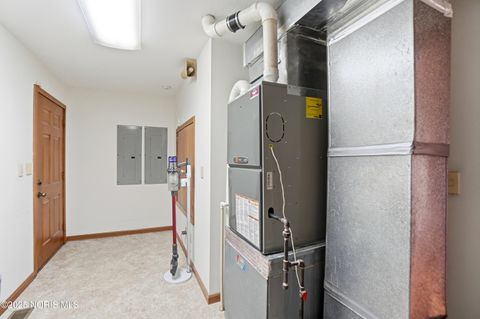 Tiny photo for 909 Township Rd 243, Fostoria, OH 44830 (MLS # 10003267)