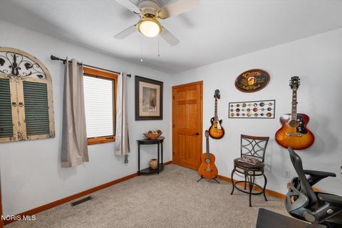 Tiny photo for 7063 Nightingale Drive, Holland, OH 43528 (MLS # 10004326)