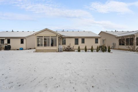 Tiny photo for 7063 Nightingale Drive, Holland, OH 43528 (MLS # 10004326)