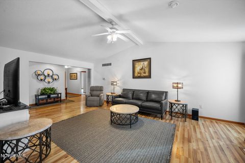 Tiny photo for 7063 Nightingale Drive, Holland, OH 43528 (MLS # 10004326)