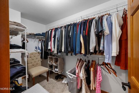 Tiny photo for 7063 Nightingale Drive, Holland, OH 43528 (MLS # 10004326)