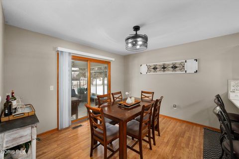 Tiny photo for 7063 Nightingale Drive, Holland, OH 43528 (MLS # 10004326)