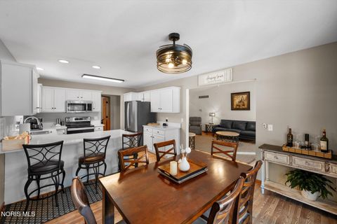 Tiny photo for 7063 Nightingale Drive, Holland, OH 43528 (MLS # 10004326)