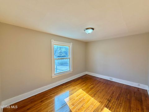 Tiny photo for 3359 N Detroit Avenue, Toledo, OH 43610 (MLS # 10005181)