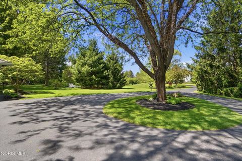 Tiny photo for 8201 Heller Road, Whitehouse, OH 43571 (MLS # 10007796)