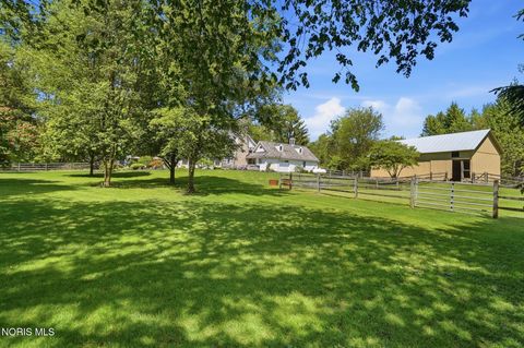 Tiny photo for 8201 Heller Road, Whitehouse, OH 43571 (MLS # 10007796)