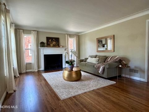 Tiny photo for 4203 Rugby Drive, Toledo, OH 43614 (MLS # 10007609)
