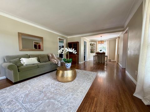 Tiny photo for 4203 Rugby Drive, Toledo, OH 43614 (MLS # 10007609)