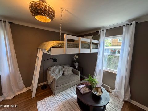 Tiny photo for 4203 Rugby Drive, Toledo, OH 43614 (MLS # 10007609)