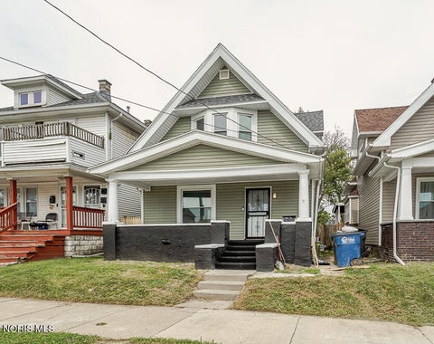 Tiny photo for 208 South Avenue, Toledo, OH 43609 (MLS # 10013589)