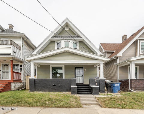 Photo of 208 South Avenue, Toledo, OH 43609 (MLS # 10013589)