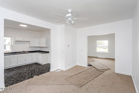 Tiny photo for 208 South Avenue, Toledo, OH 43609 (MLS # 10013589)