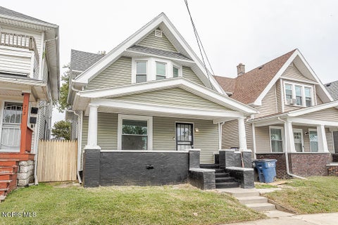 Tiny photo for 208 South Avenue, Toledo, OH 43609 (MLS # 10013589)