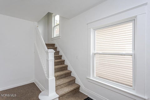 Tiny photo for 208 South Avenue, Toledo, OH 43609 (MLS # 10013589)