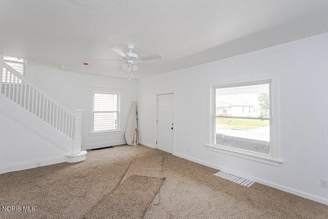 Tiny photo for 208 South Avenue, Toledo, OH 43609 (MLS # 10013589)