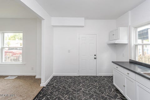 Tiny photo for 208 South Avenue, Toledo, OH 43609 (MLS # 10013589)