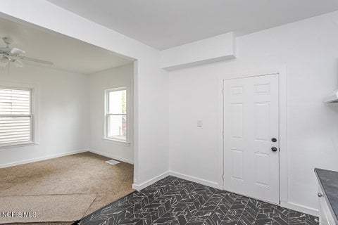 Tiny photo for 208 South Avenue, Toledo, OH 43609 (MLS # 10013589)
