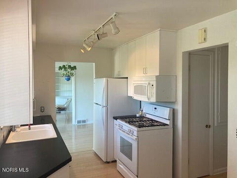 Tiny photo for 210 River Road, Maumee, OH 43537 (MLS # 10008693)