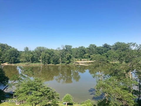 Tiny photo for 210 River Road, Maumee, OH 43537 (MLS # 10008693)