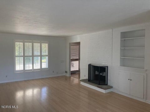 Tiny photo for 210 River Road, Maumee, OH 43537 (MLS # 10008693)