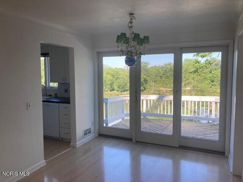 Tiny photo for 210 River Road, Maumee, OH 43537 (MLS # 10008693)