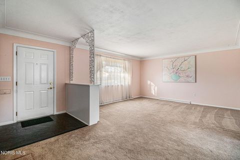 Tiny photo for 3155 Eastmoreland Drive, Oregon, OH 43616 (MLS # 10005019)