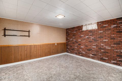 Tiny photo for 3155 Eastmoreland Drive, Oregon, OH 43616 (MLS # 10005019)